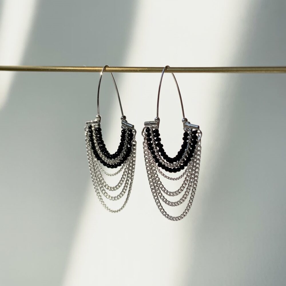 czarne kolczyki boho