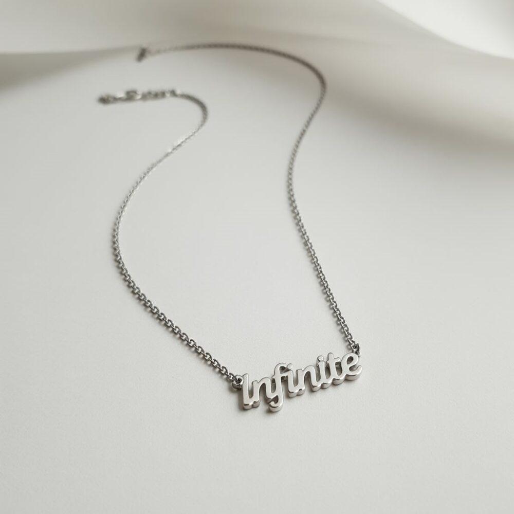 nowoczesny naszyjnik damski